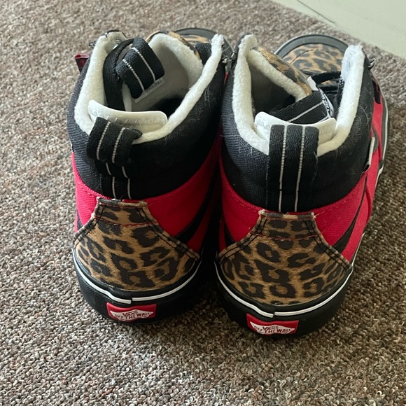 Custom MTE high top Vans - Picture 3 of 5